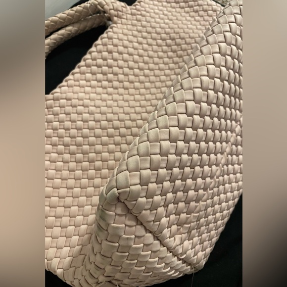 NAGHEDI St. Barths Medium Woven Tote Bag - Picture 8 of 16